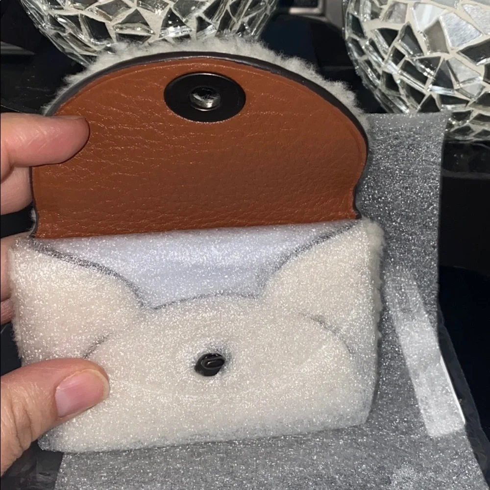 Coach Turnlock card case - Picture 6 of 6